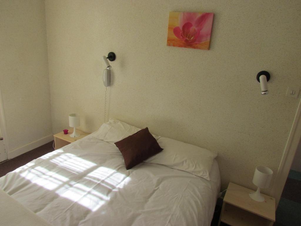 Logis Hotel Restaurant L'Oustal Naves  Rum bild